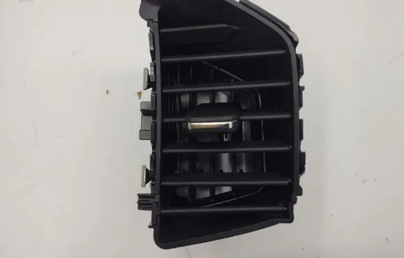 Dash center air vent grill