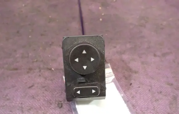 Fiat Bravo Wing mirror switch 16207A190