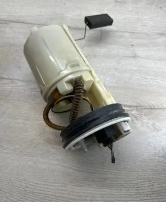 Volkswagen New Beetle In-tank fuel pump 1J0919051H