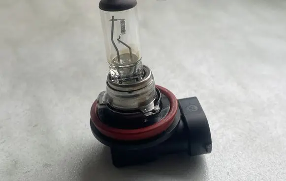 Opel Insignia A Xenon bulb 