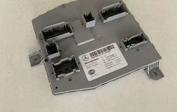 Mercedes-Benz C W205 SAM control unit A2059003913 A2059013904 A2229024108