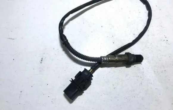 Volkswagen Caddy Lambda probe sensor 03g906262 028100404204