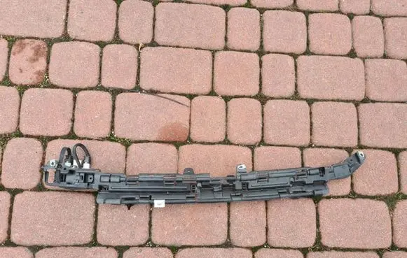 Opel Insignia B Other trunk/boot trim element KEYLOCK