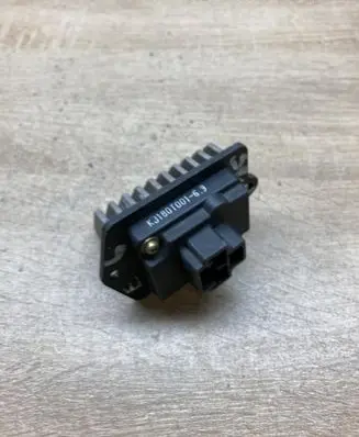 Mazda Xedos 6 Heater blower motor/fan resistor KJ180T001