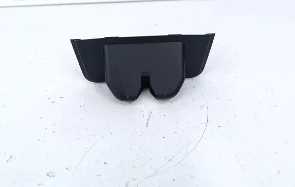 Porsche Macan (95B) Tailgate/boot lid lock trim 95B827520A