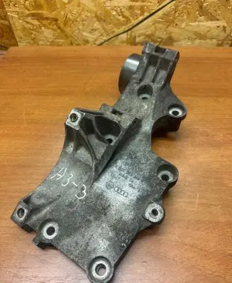 Volkswagen Golf V Generator/alternator bracket 03G903143A ALS12C