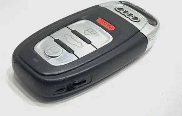 Audi A6 C7 Ignition key/card 8K0959754B