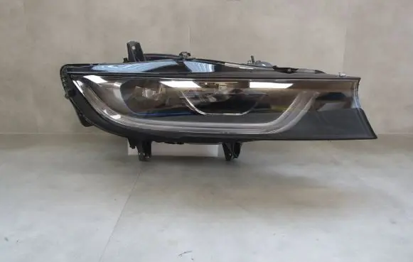 BMW i8 Headlight/headlamp 7444702