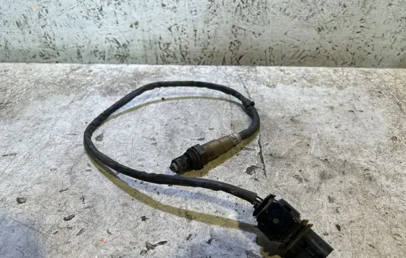 Volkswagen PASSAT B6 Lambda probe sensor 03G906262 889122 028100404