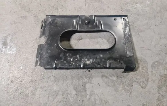 Volkswagen Transporter - Caravelle T5 Battery tray 7H0805283F