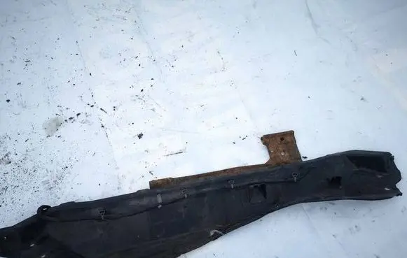 Nissan X-Trail T32 Wiper trim 