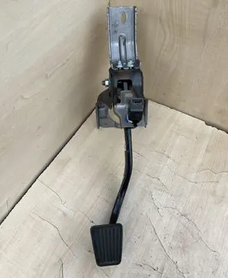KIA Sportage Brake pedal 32800D3000 100817B034 938133S800