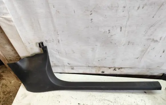 Audi A4 S4 B6 8E 8H Other sill/pillar trim element 8E0867272