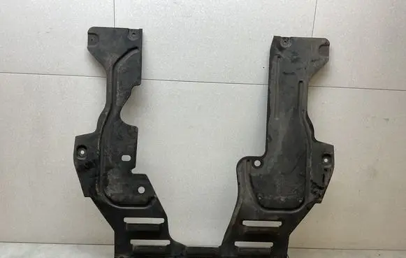 Opel Mokka Engine splash shield/under tray 95297733