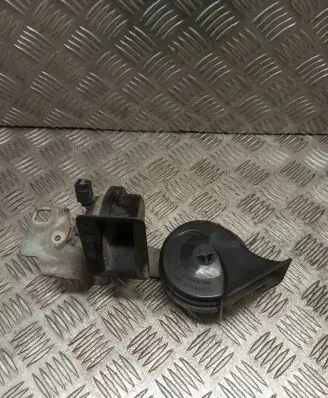 BMW 5 E60 E61 Horn signal 0092018