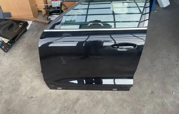 Volvo XC40 Front door 