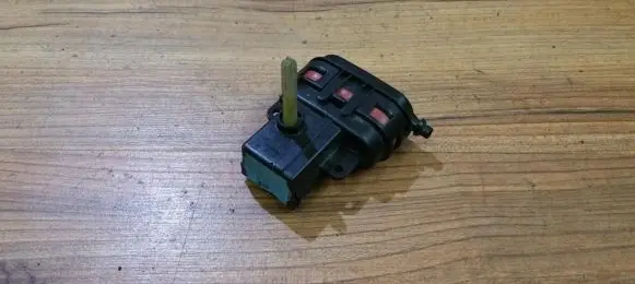 Audi A6 S6 C4 4A Central locking vacuum pump 
