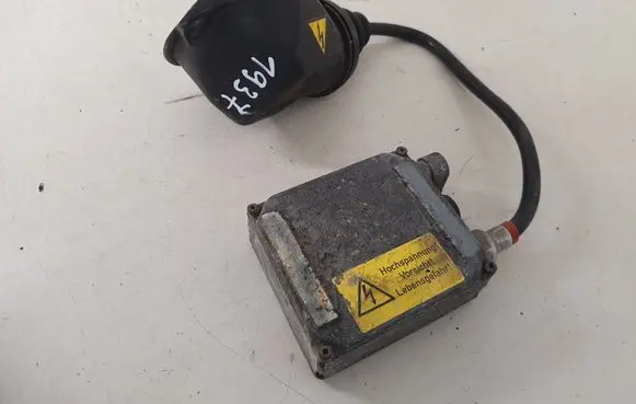 Headlight ballast module Xenon