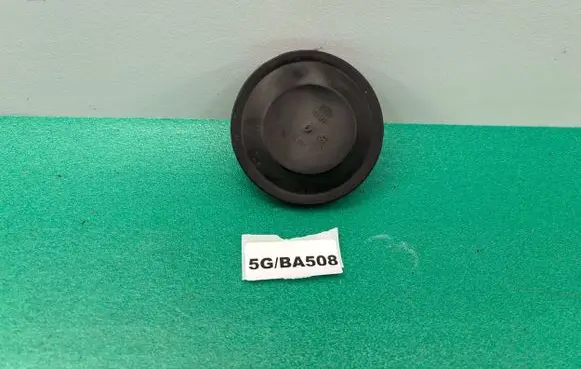 Opel Astra H Headlight/headlamp dust cover 155665