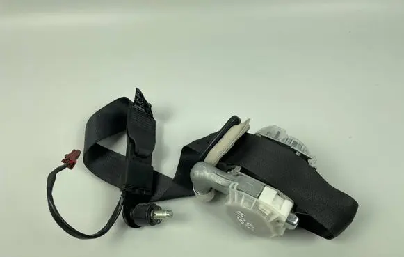 Subaru Outback (BS) Front seatbelt 7W7460P 64084AL00