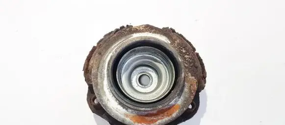 Volkswagen Polo Coil spring mount 