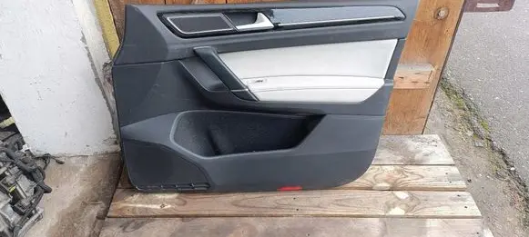 Volkswagen Golf VII Front door card panel trim 517867012