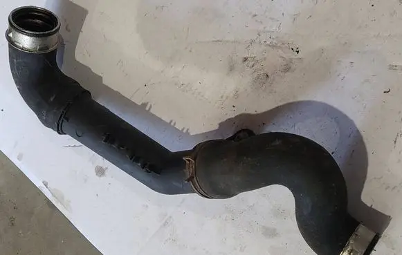 Skoda Superb B6 (3T) Intercooler hose/pipe 3C0145770B