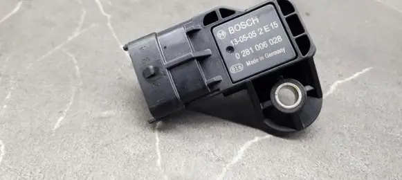 Fiat Grande Punto Air pressure sensor 0281006028