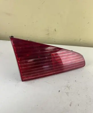 Peugeot 607 Tailgate rear/tail lights