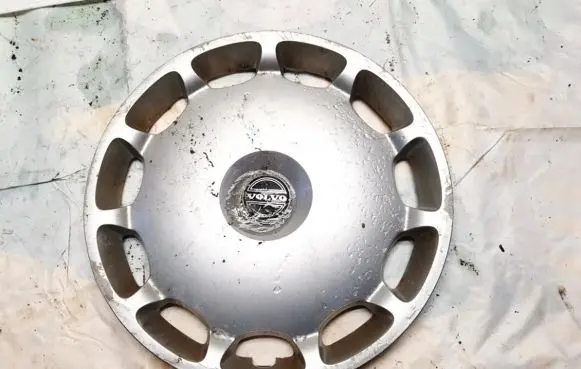 Volvo S70 V70 V70 XC R16 wheel hub/cap/trim 31201866