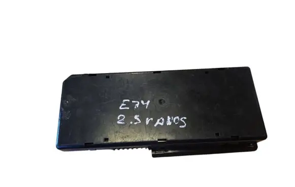 BMW 5 E34 Other control units/modules 8390134 0844400540