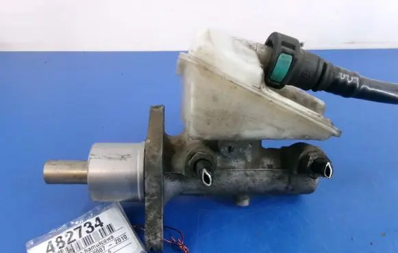 Ford Grand C-MAX Master brake cylinder