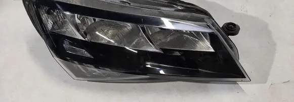 Skoda Superb B8 (3V) Headlight/headlamp 3V1941016D