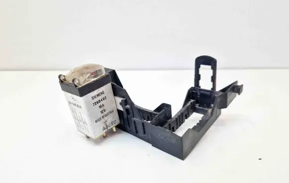 Mercedes-Benz SL R129 ABS relay 2015403845 A2015403845