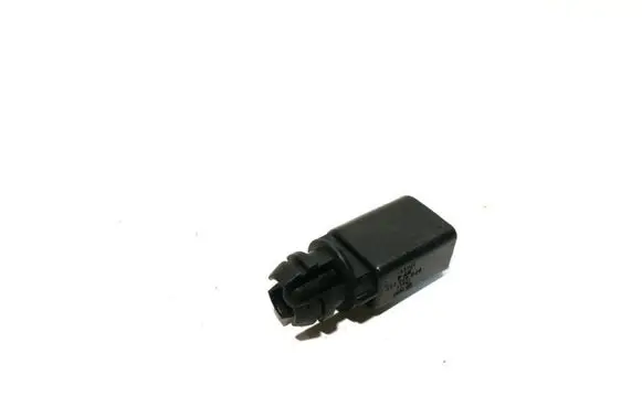 Audi A6 S6 C5 4B Outside/exterior temperature sensor 8Z0820535