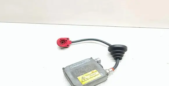 BMW X5 E70 Headlight ballast module Xenon 8386703 5DV007760