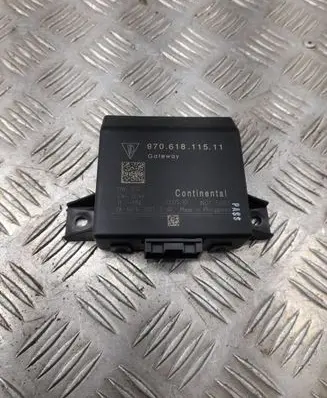 Porsche Panamera (970) Gateway control module 97061811511 970618115