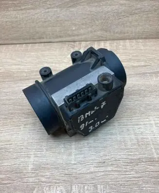 BMW 7 E32 Mass air flow meter 3547266 0280212021