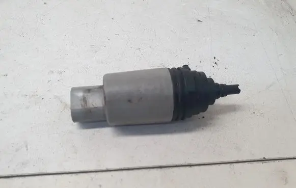 BMW 5 E60 E61 Windscreen/windshield washer pump 67126934159 23557610