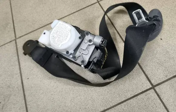 BMW X5M E70 Front seatbelt S2717196708S 12B2163P0072Y