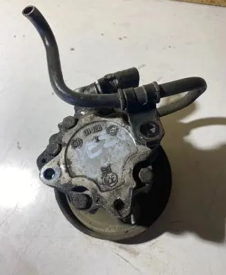 Peugeot 807 Power steering pump 91128