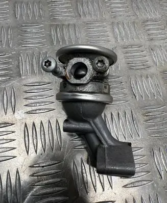 Audi A6 C7 EGR valve 06E131101E