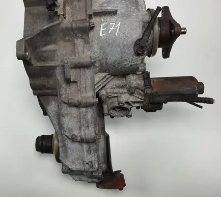 BMW X6 E71 Gearbox transfer box case 7574778