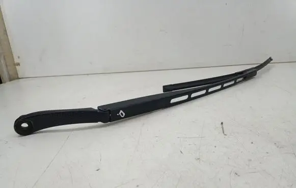 Citroen C5 Front wiper blade arm 9682797980 21327B
