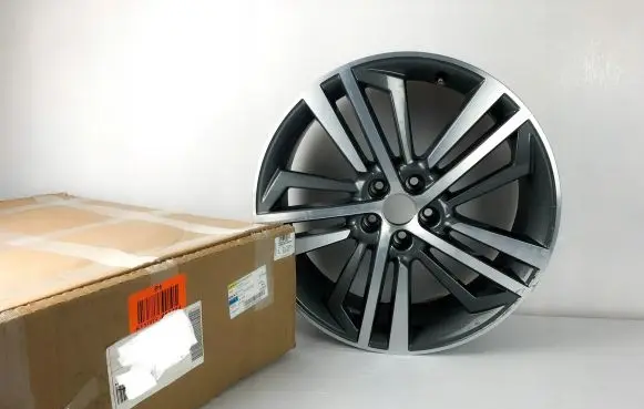 Audi Q5 SQ5 R20 alloy rim 80A601025AE