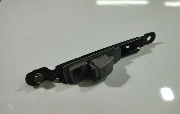 Nissan Primera Seat belt adjustment rail 