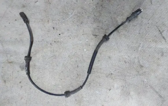 Renault Espace - Grand espace IV ABS brake wheel speed sensor 8200084125