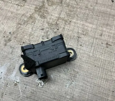 Mercedes-Benz R W251 ESP acceleration yaw rate sensor A0045423818