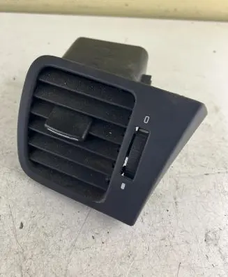 Subaru Outback Dashboard side air vent grill/cover trim
