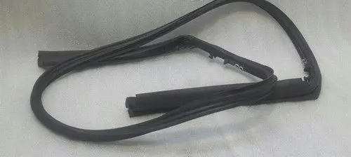 Mercedes-Benz C W205 Front door rubber seal A2057700098